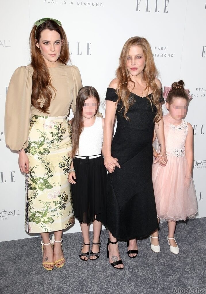 Lisa Marie y sus hijas en un photocall en 2017.