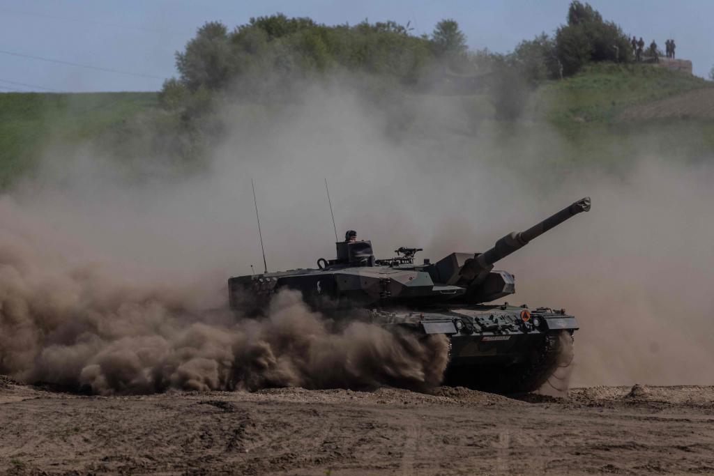 Tanque Leopard 2 polaco, durante unas maniobras militares la pasada primavera.