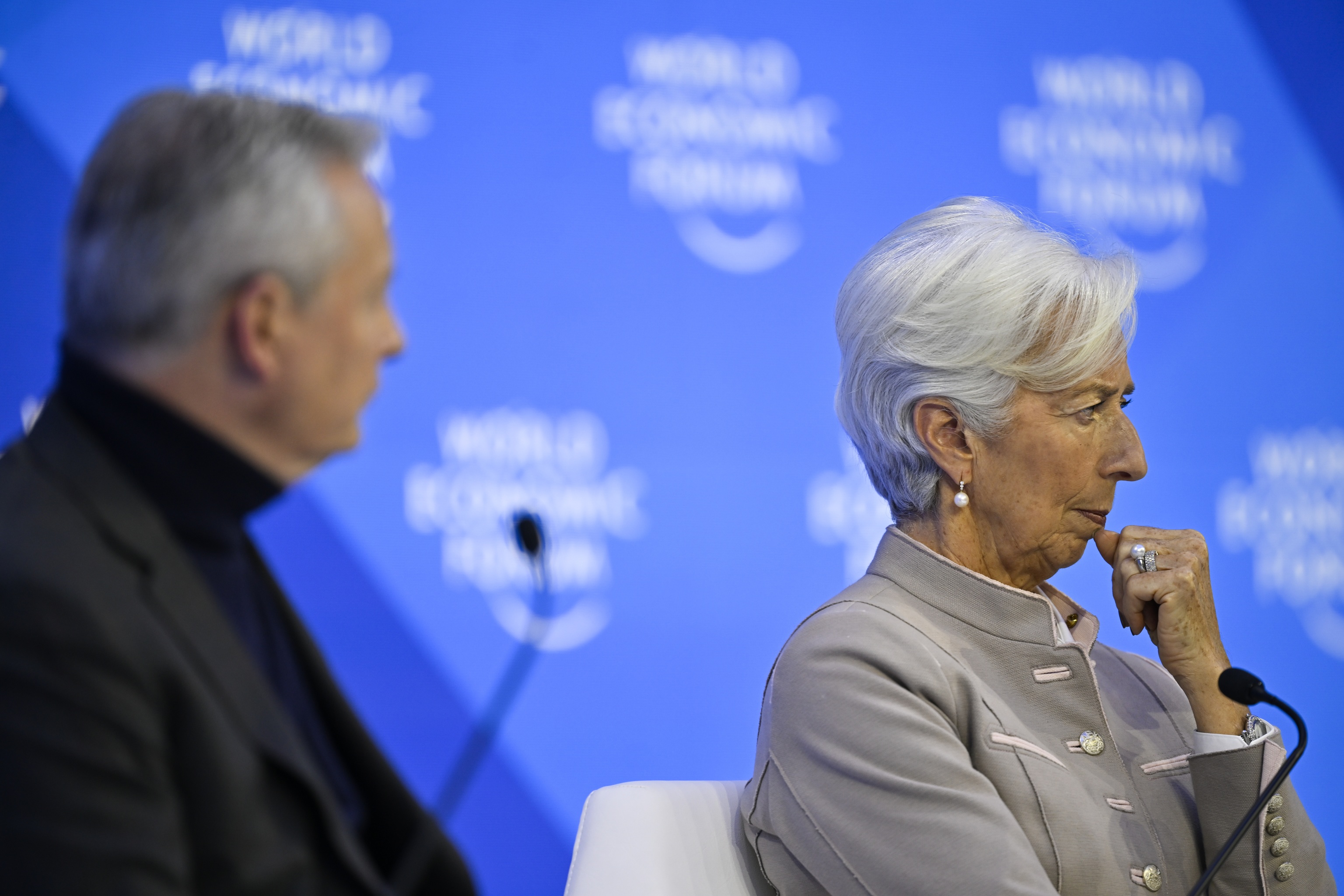 El Foro de Davos acaba dividido con temor a «un accidente» en la deuda pública y cuatro grandes peligros para la economía