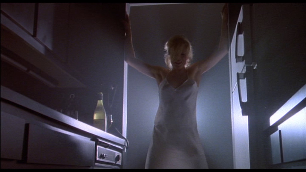 Kim Basinger en una mítica escena de 'Nueve semanas y media'.