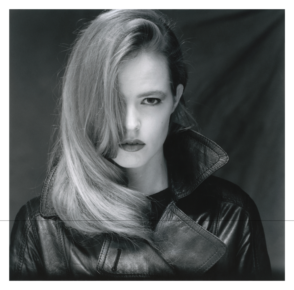 Christina Rosenvinge, en la portada de 'Que me parta un rayo' (1992).