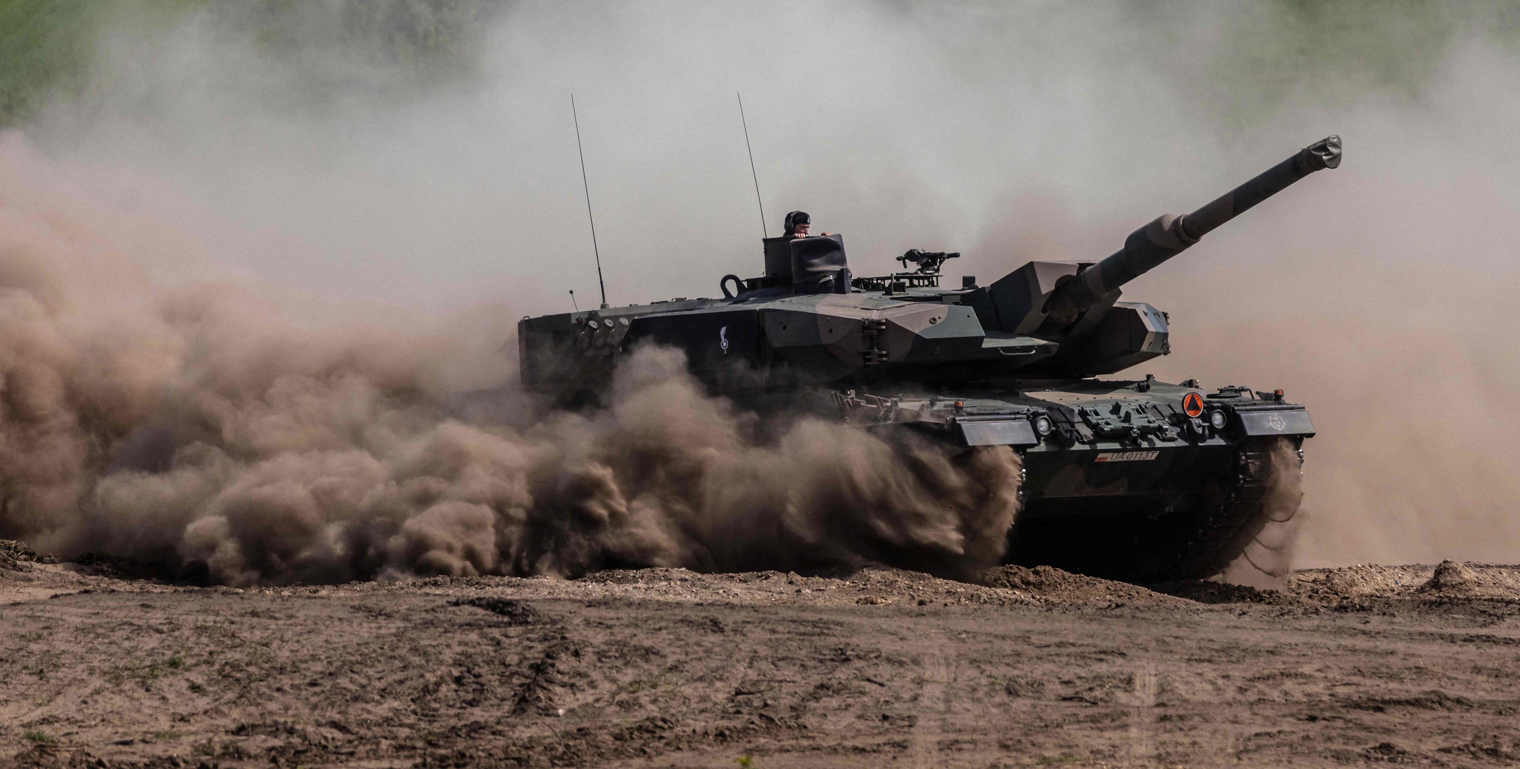 Leopard 2: ¿cómo son los tanques que pide Ucrania y qué países pueden  dárselos? | Internacional
