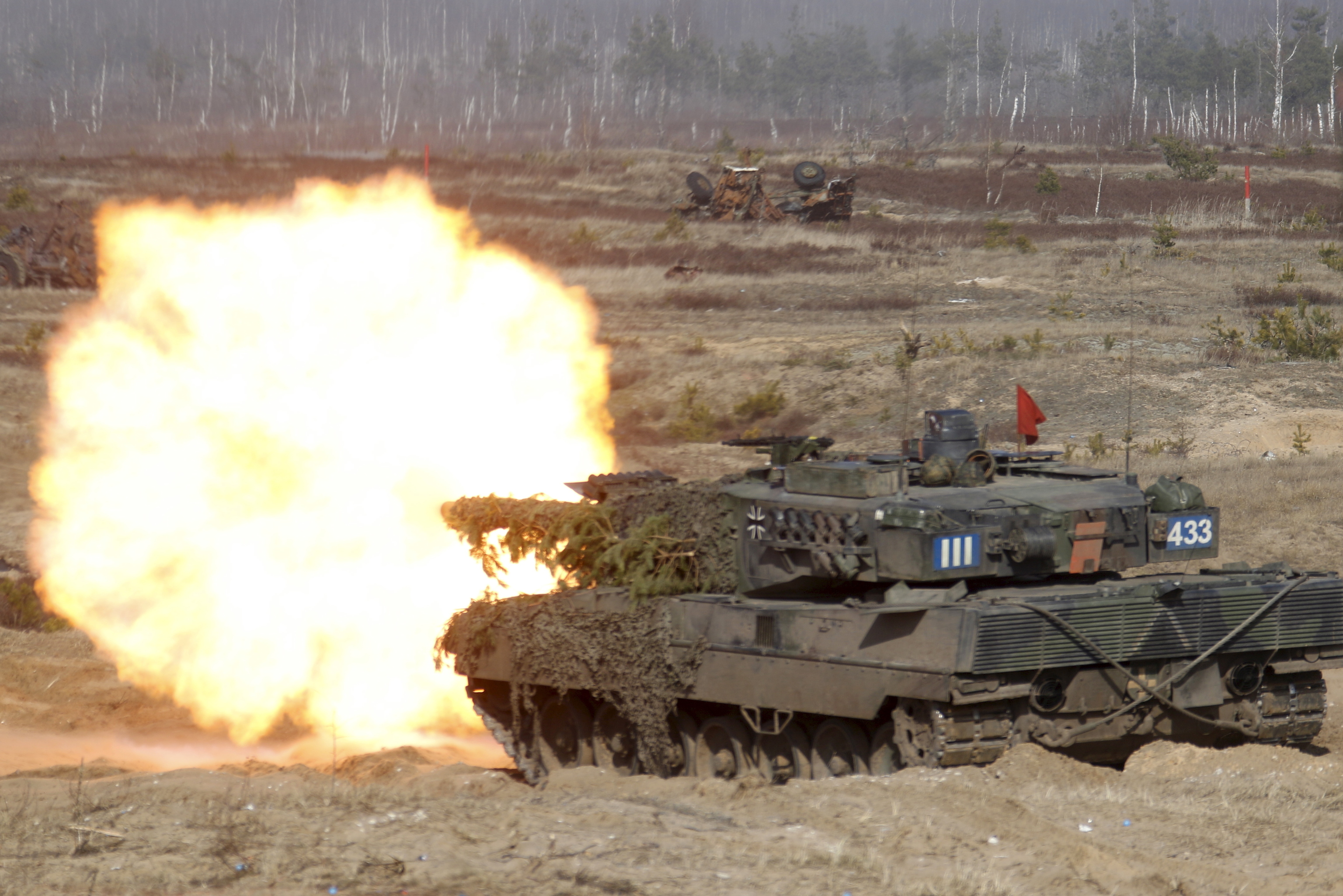 Moscú ve una «flagrante provocación» el envío de carros de combate a Ucrania