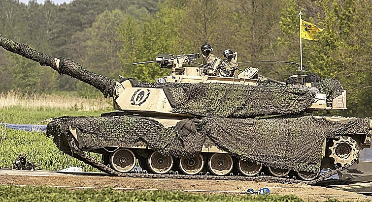 Carro de combate Abrams.