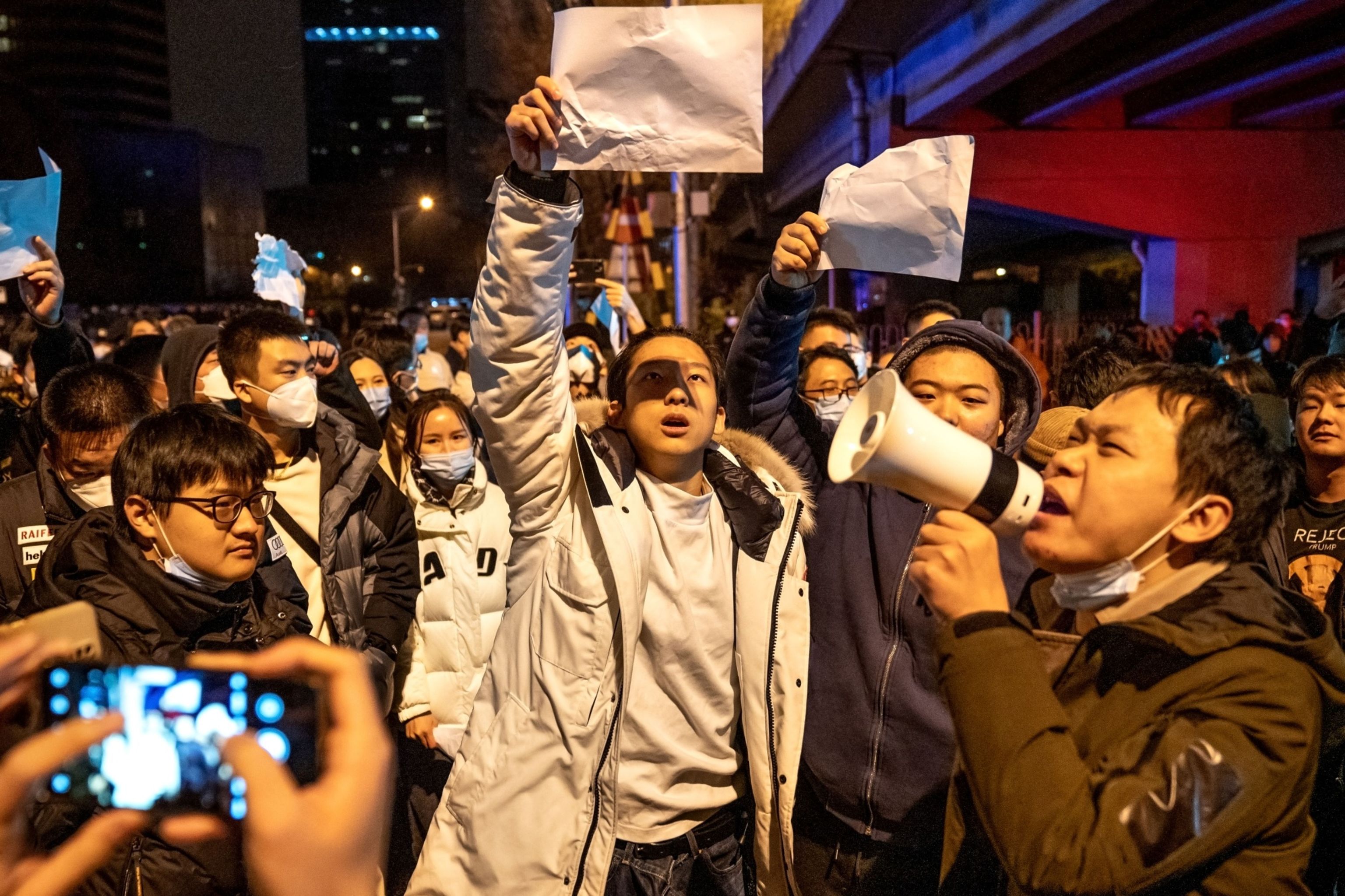 La desaparición de los manifestantes del folio en blanco que se levantaron contra el ‘Covid cero’ en China