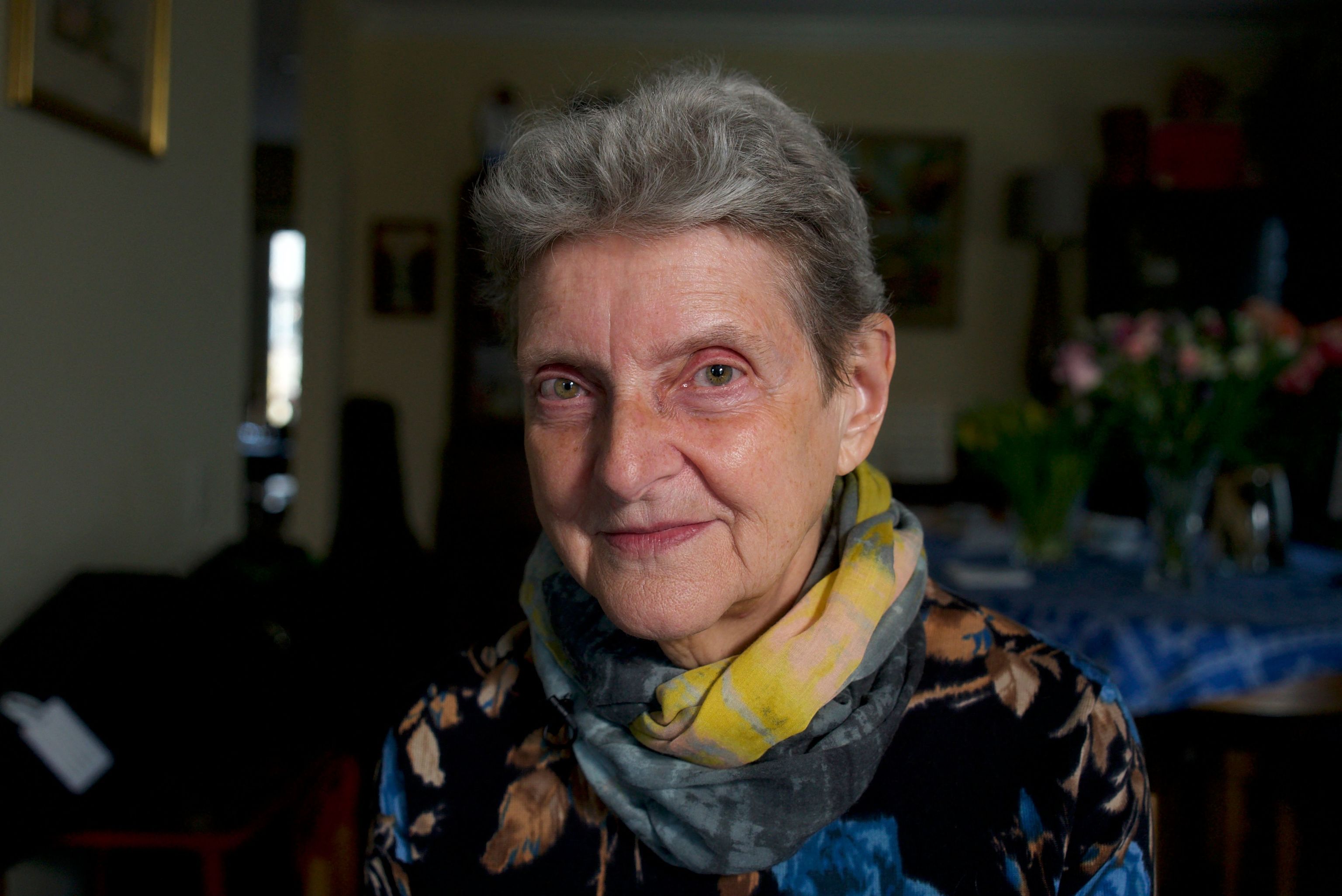 Svetlana Gannouchkina, la activista rusa de 80 años que sigue defendiendo los derechos humanos a pesar de la represión