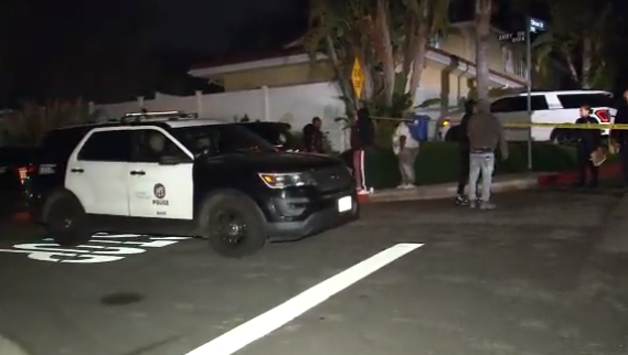 Al menos tres muertos y cuatro heridos en un tiroteo en Los Ángeles