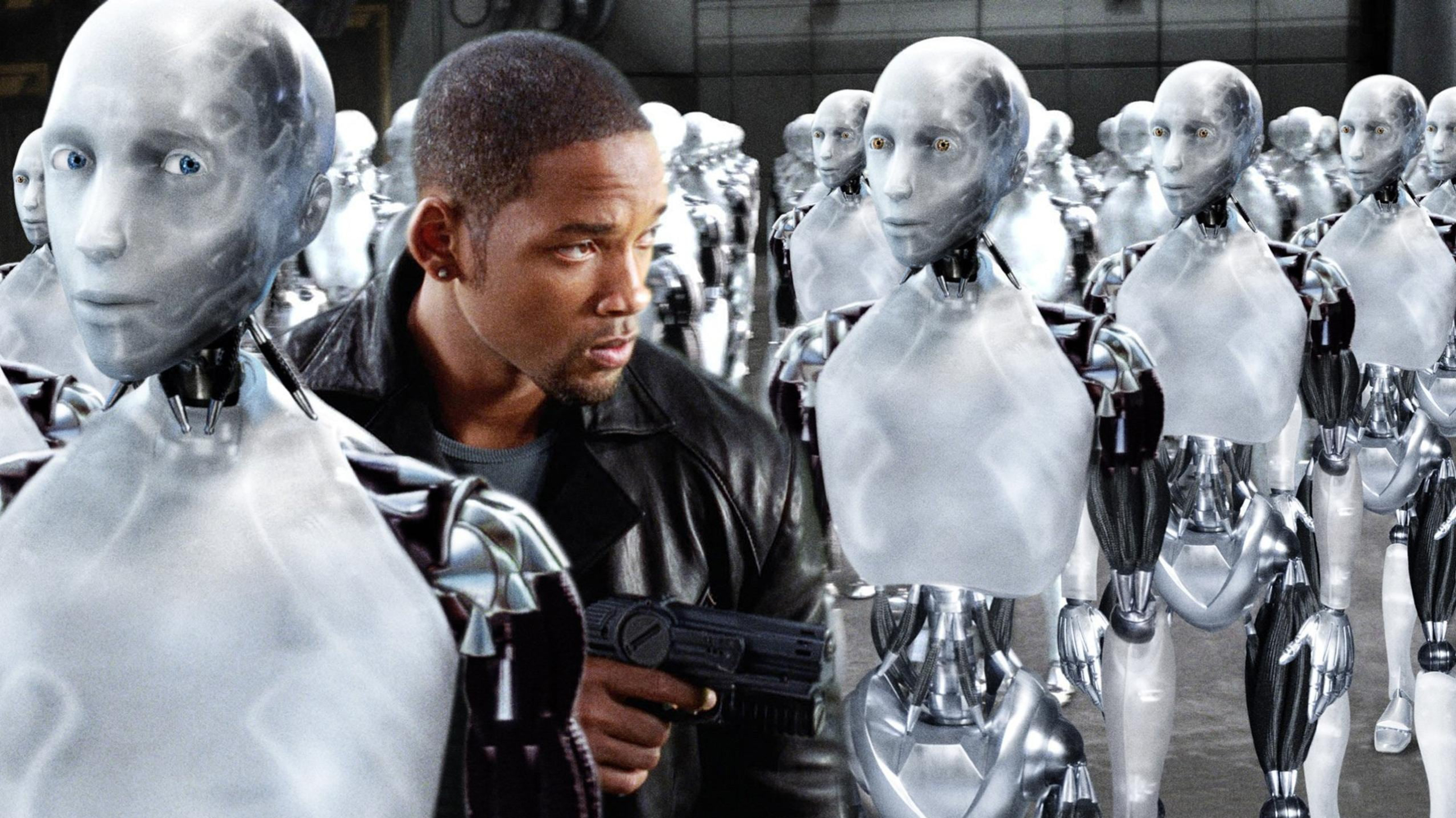 El actor Will Smith camina entre un ejrcito de robots en un fotograma de la pelcula 'Yo, Robot'