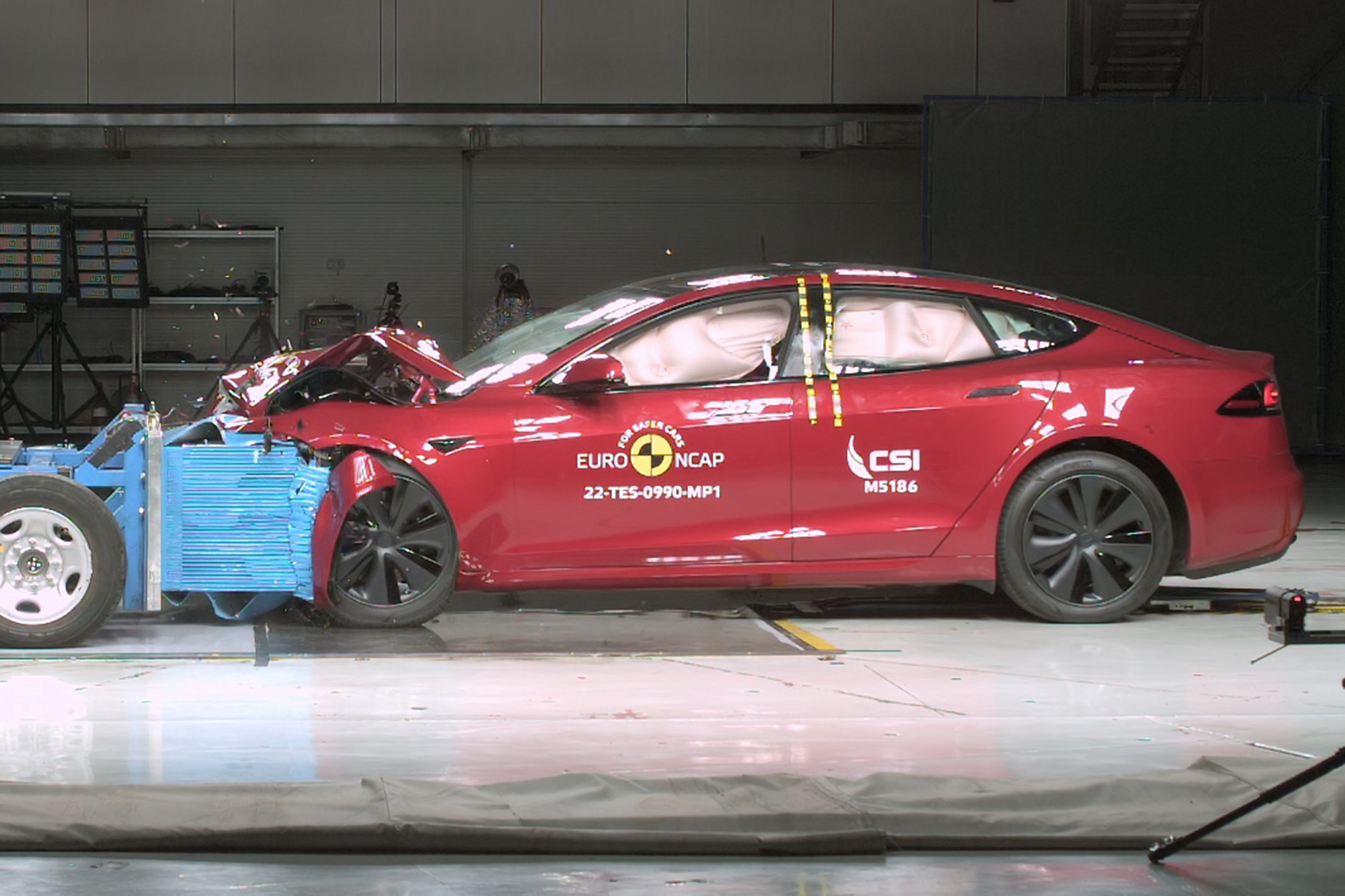 Respuesta del Tesla Model S ante una colisin
