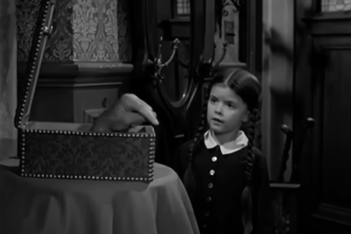 Muere la actriz Lisa Loring, la primera en interpretar a Miércoles en la Familia Addams