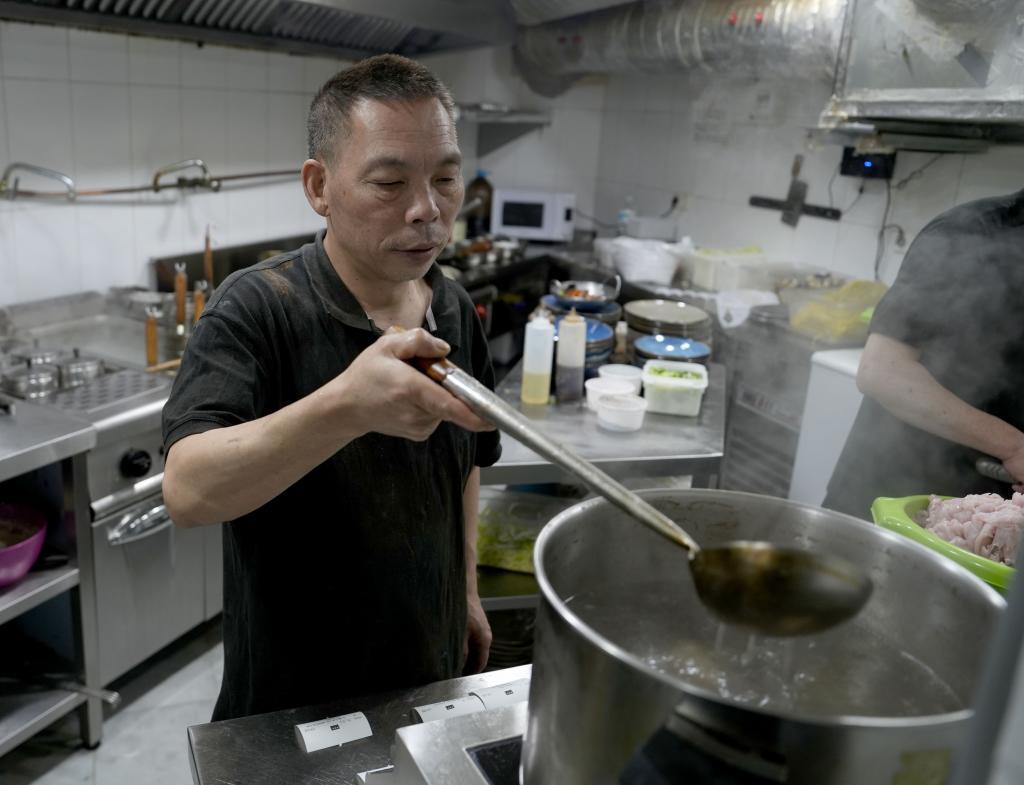 El cocinero Liang Wang.