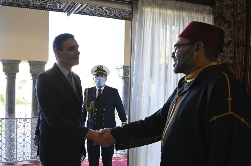 Snchez y Mohamed VI, en Rabat, en abril de 2022.