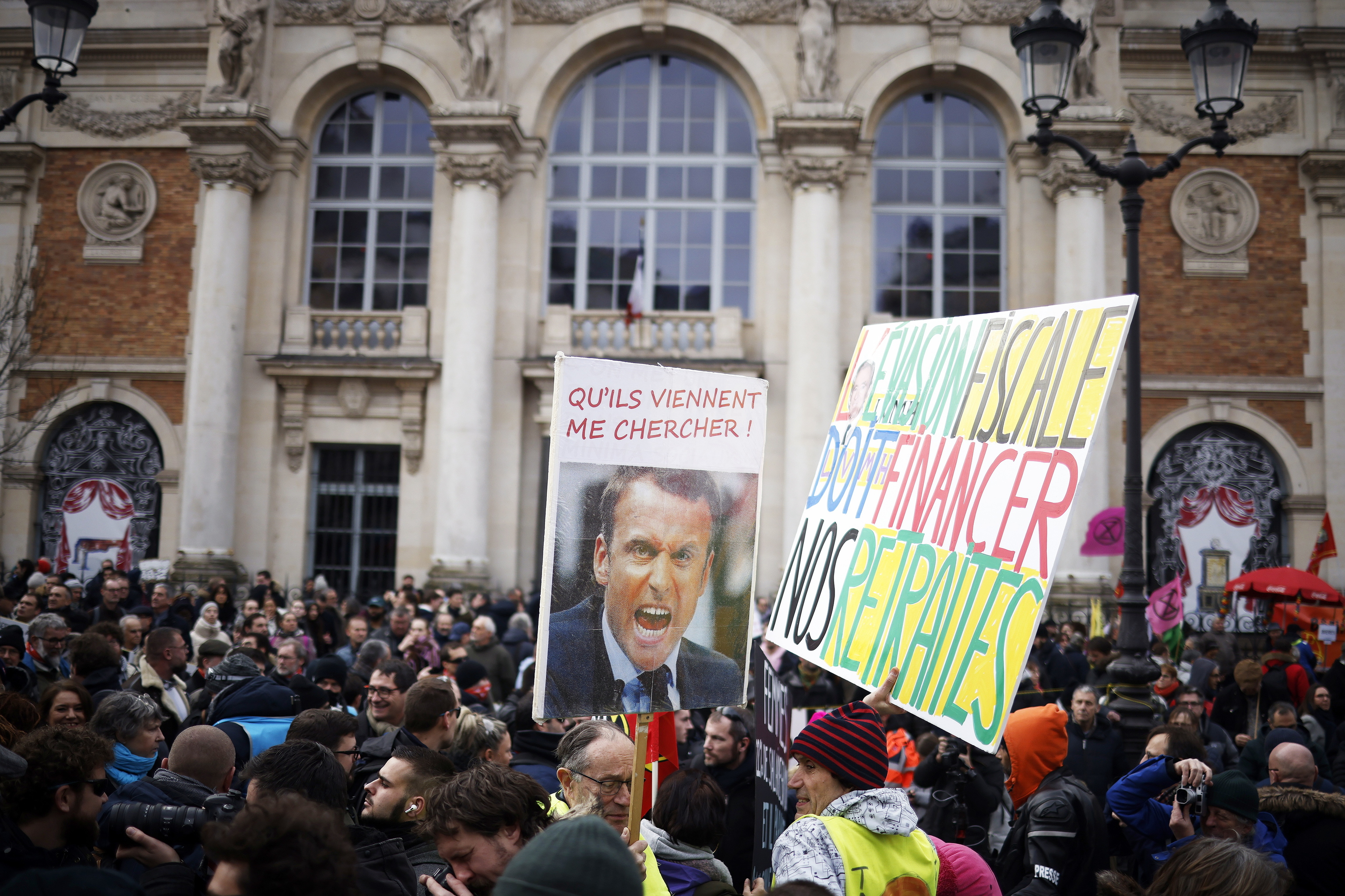 El Gobierno francés abre otro frente con su ley de control de la inmigración «para integrar»