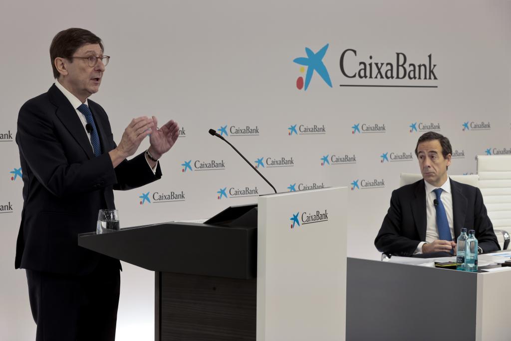 CaixaBank defiende que «los beneficios de la banca se están normalizando» y niega un problema de hipotecas