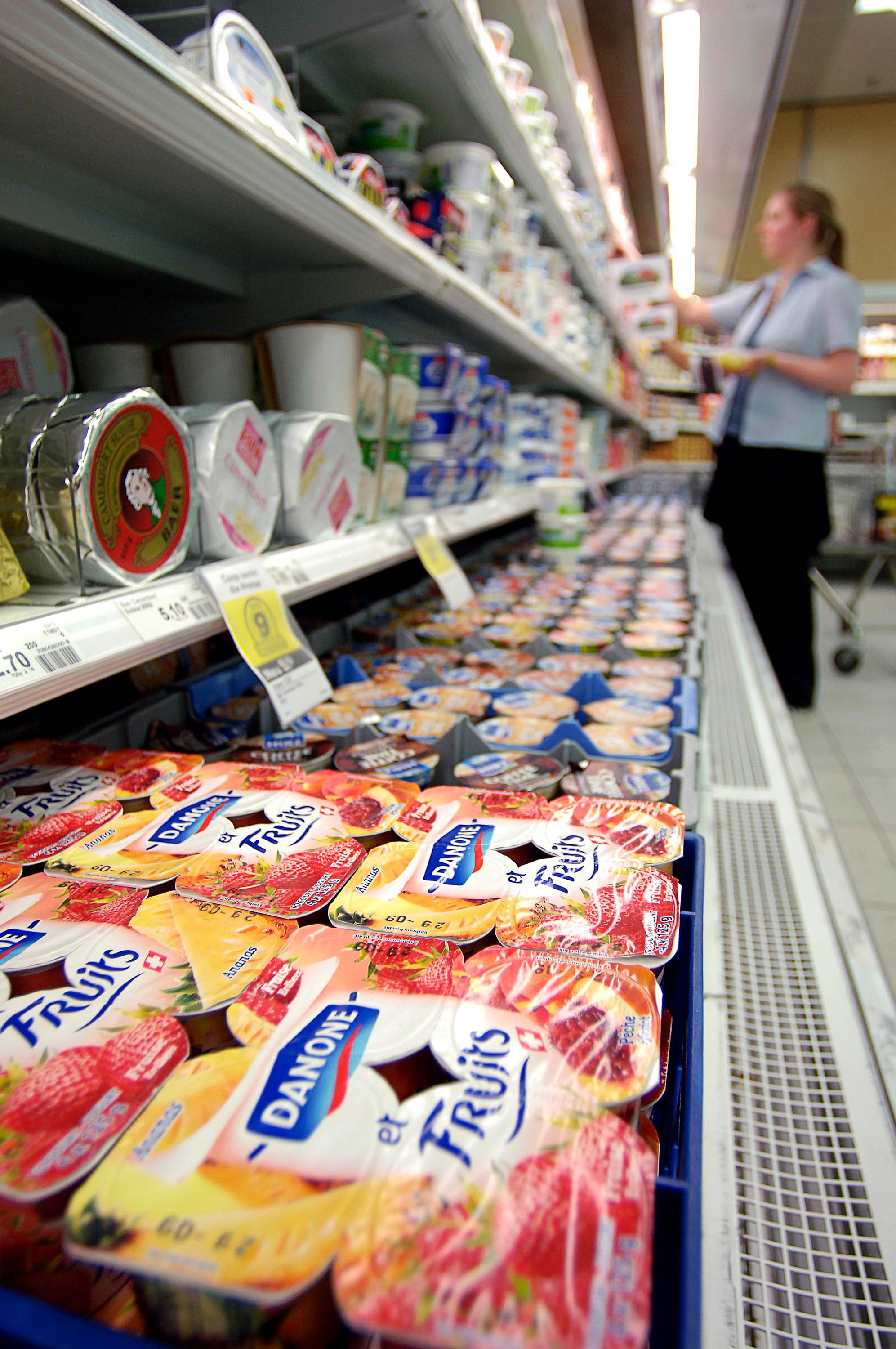 Danone bajará el precio de sus yogures para «apoyar a las familias»