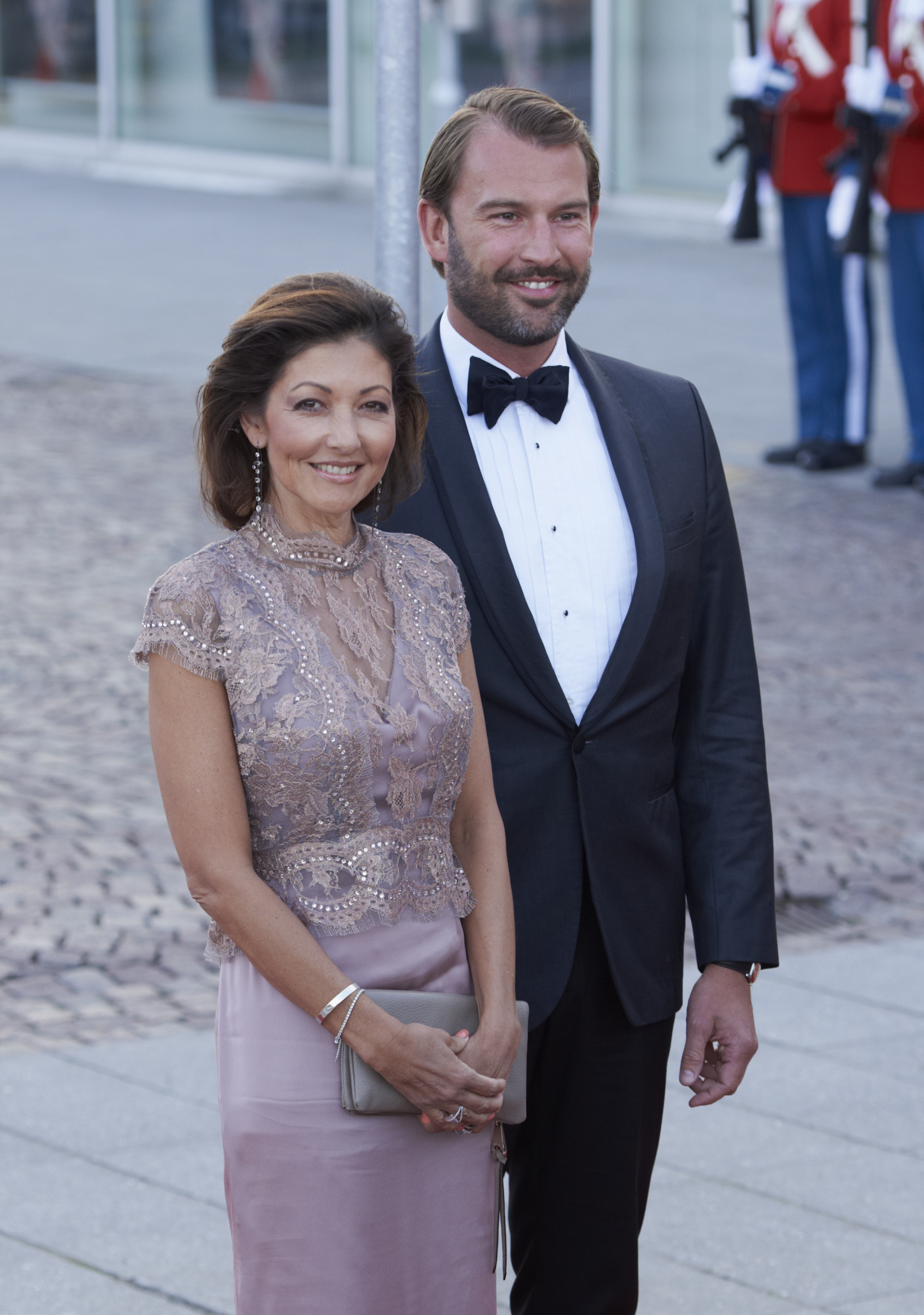 Alexandra Manley y Martin Joergensen, en la celebracin del 75 cumpleaos de la reina Margarita