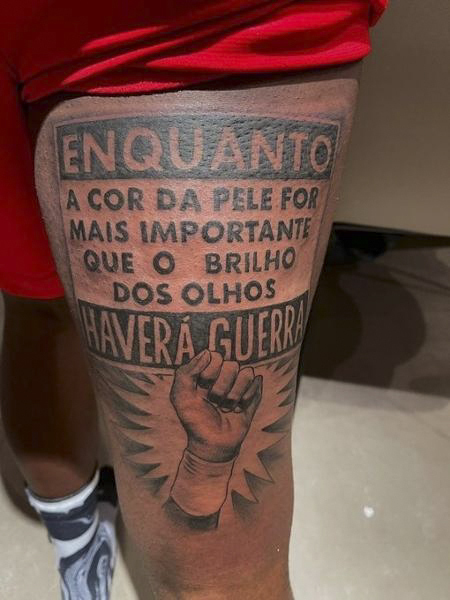tatuaje de  lt;HIT gt;Vinicius lt;/HIT gt;