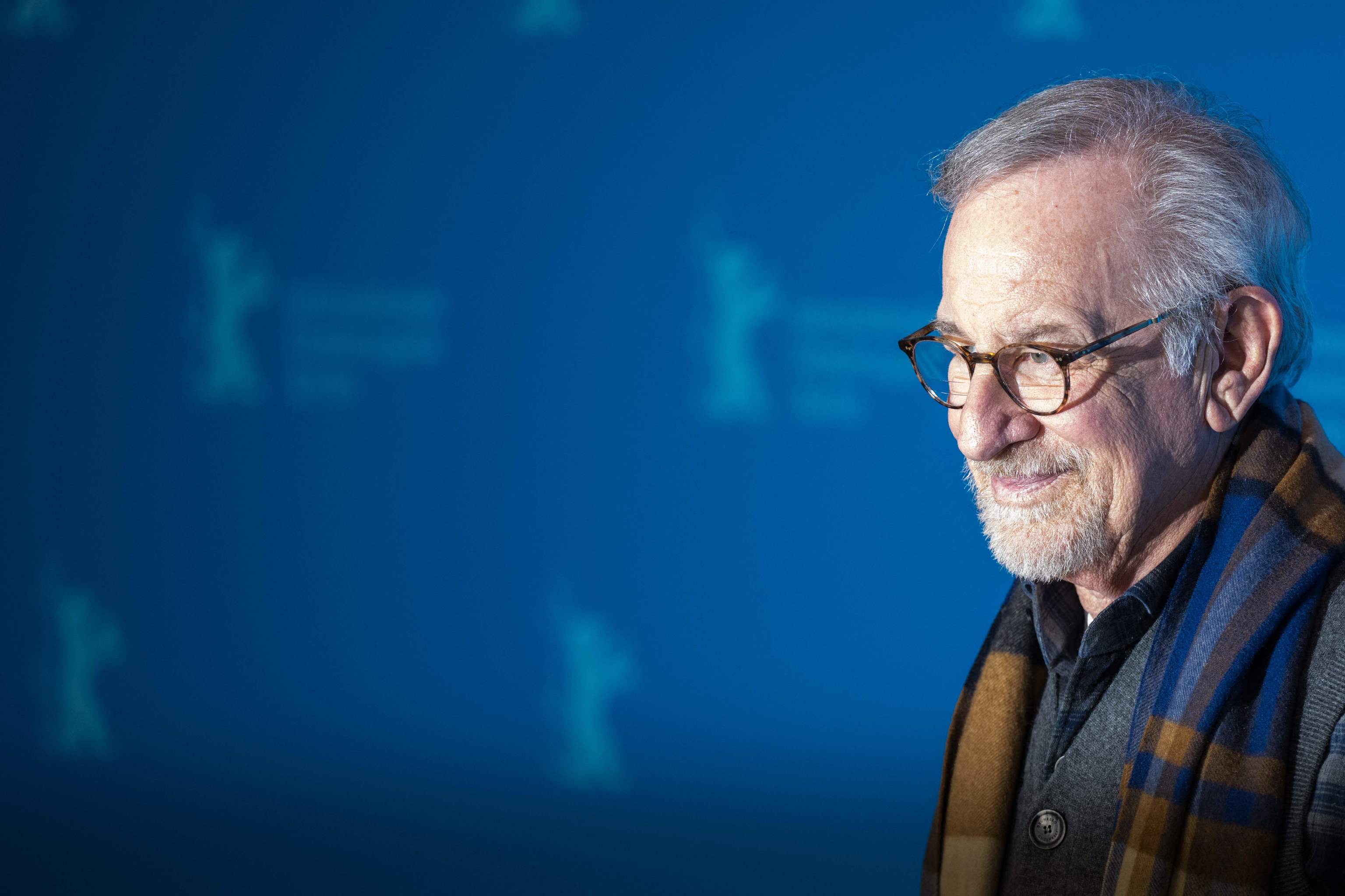 El cineasta Steven Spielberg en la comparecencia antes los medios por su Oso de Oro.