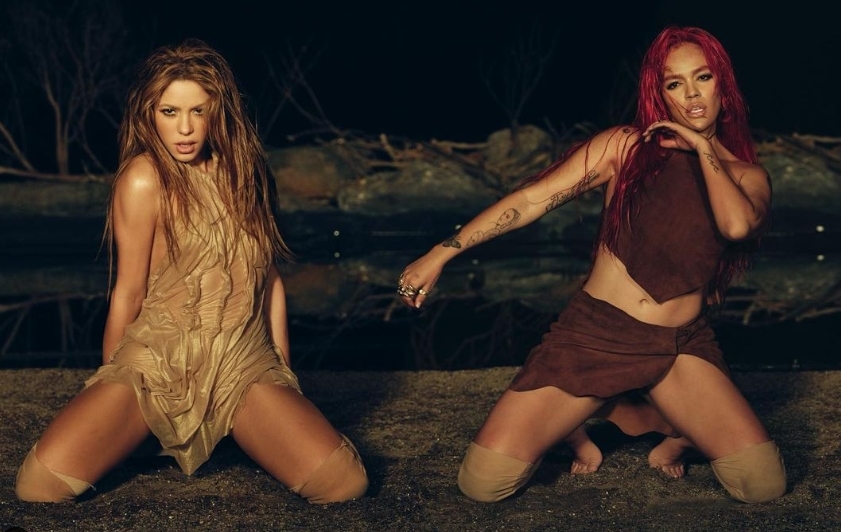 Shakira y Karol G, en el vídeo de TQG.