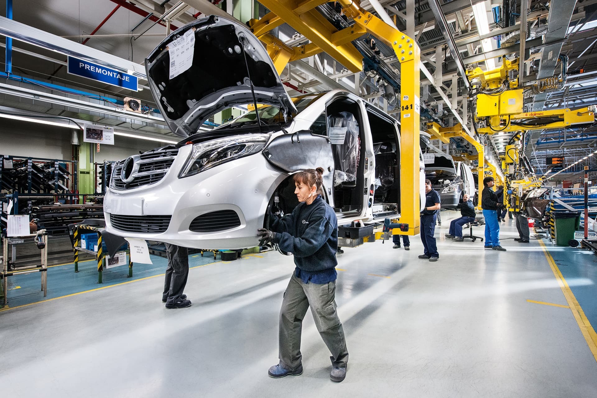 Mercedes-Benz Vitoria monopoliza las nuevas ayudas del coche eléctrico