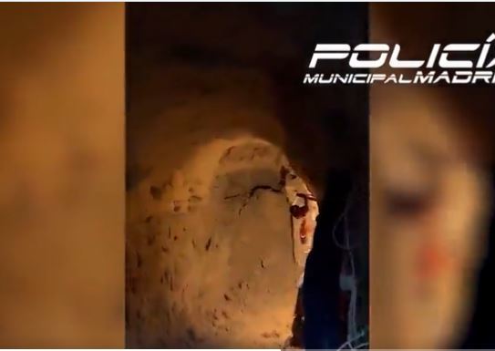La Policía Municipal descubre un túnel ilegal excavado debajo de un local de Montera: detenido el responsable de la obra