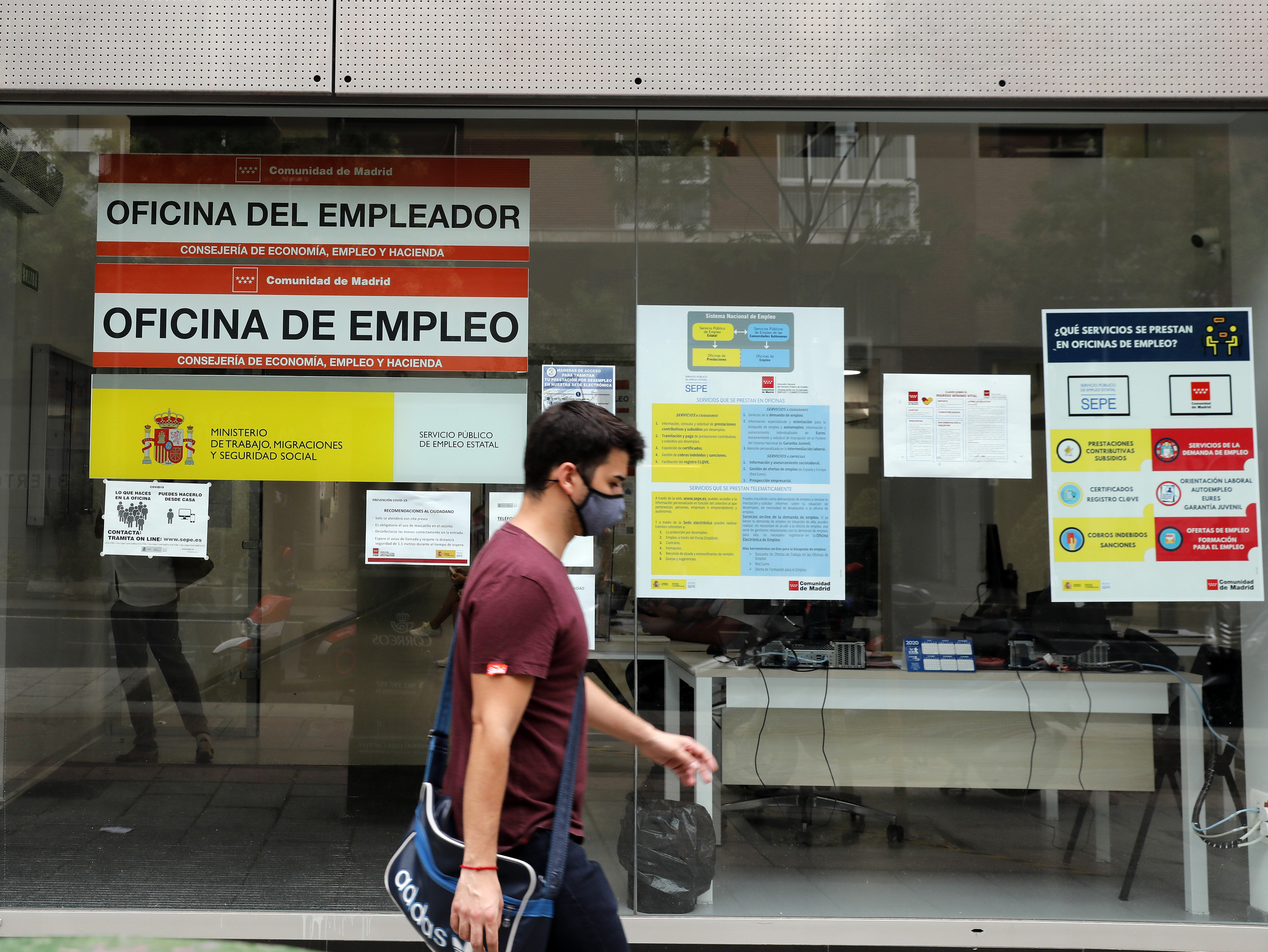 Un desempleo juvenil disparado tras la subida del salario mnimo