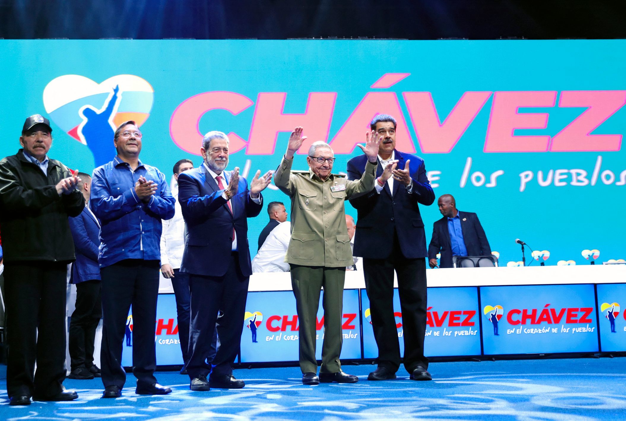 Daniel Ortega, Luis Arce, Ralph Everard Gonsalves, Ral Castro y Nicols Maduro.