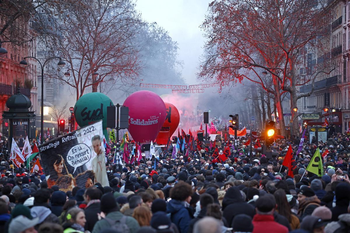 Manifestacin contra la subida de la edad de jubilacin en Francia.