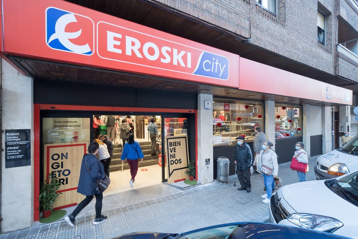 Eroski ‘se sube al carro’ de los descuentos en la cesta de la compra en plena guerra de precios