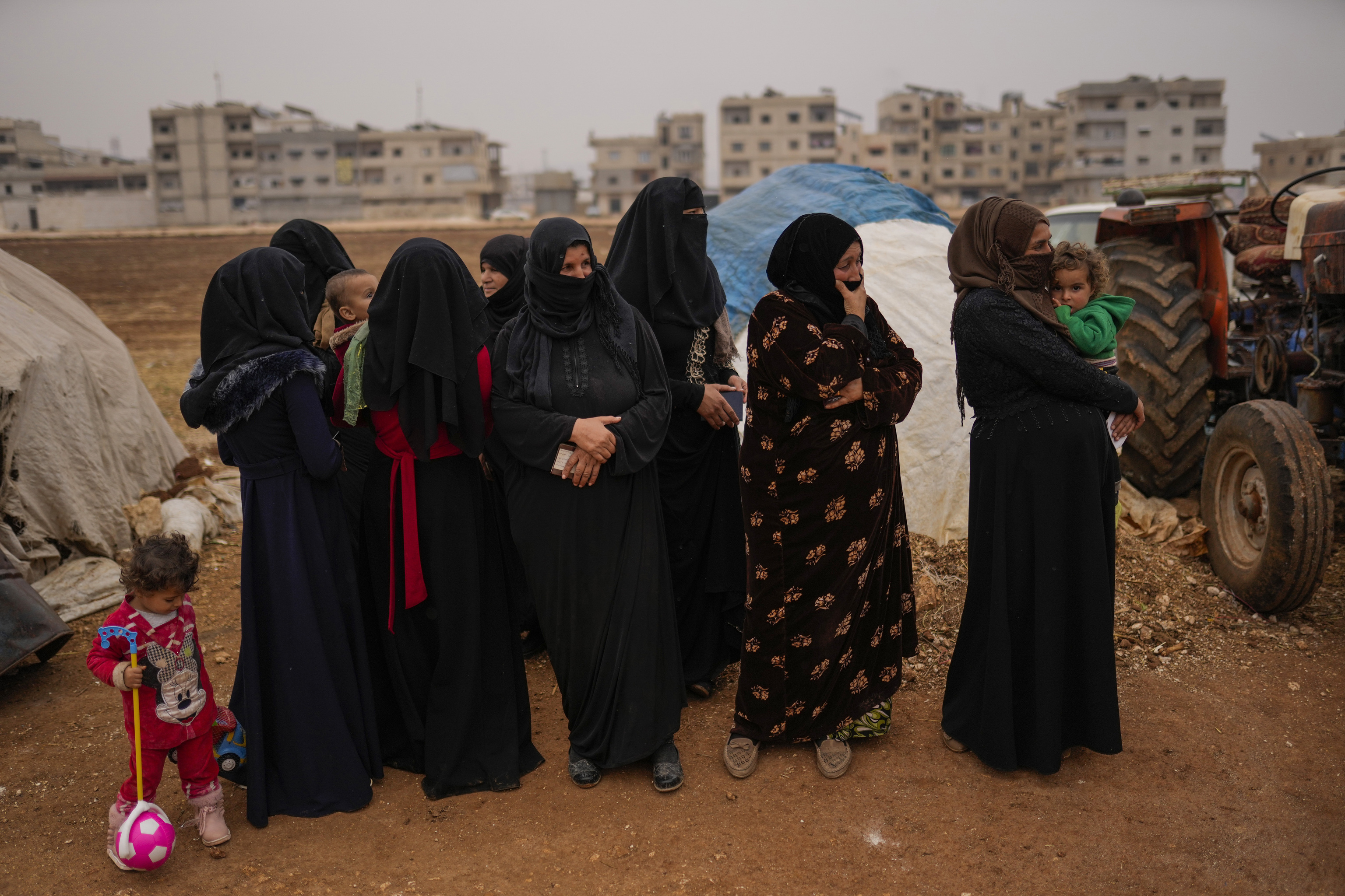 Mujeres sirias en un campo de desplazados en Idlib.