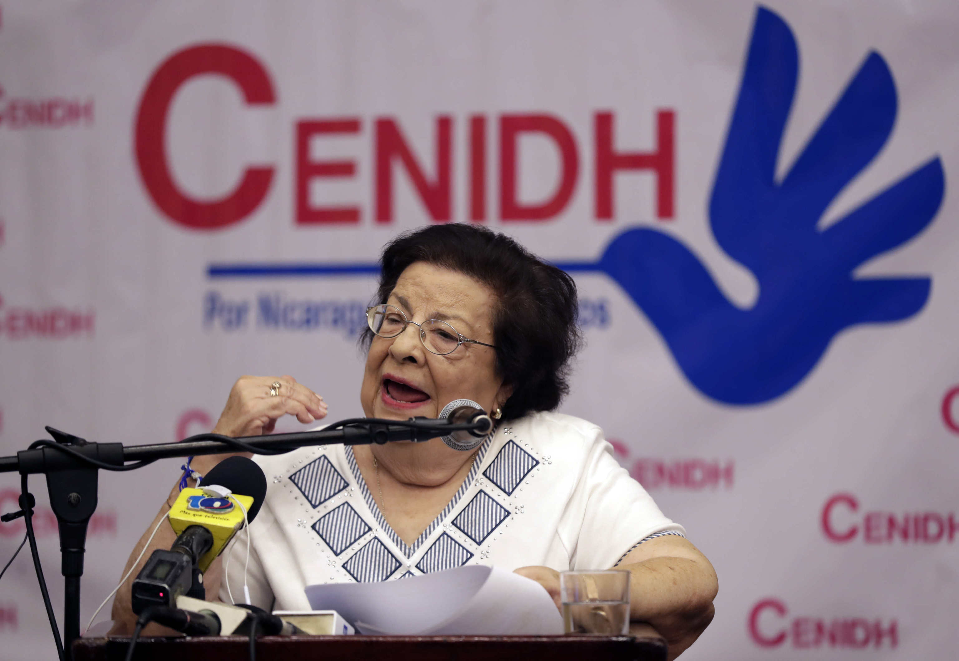 La defensora de derechos humanos Vilma Nez durante una conferencia en Managua (Nicaragua).