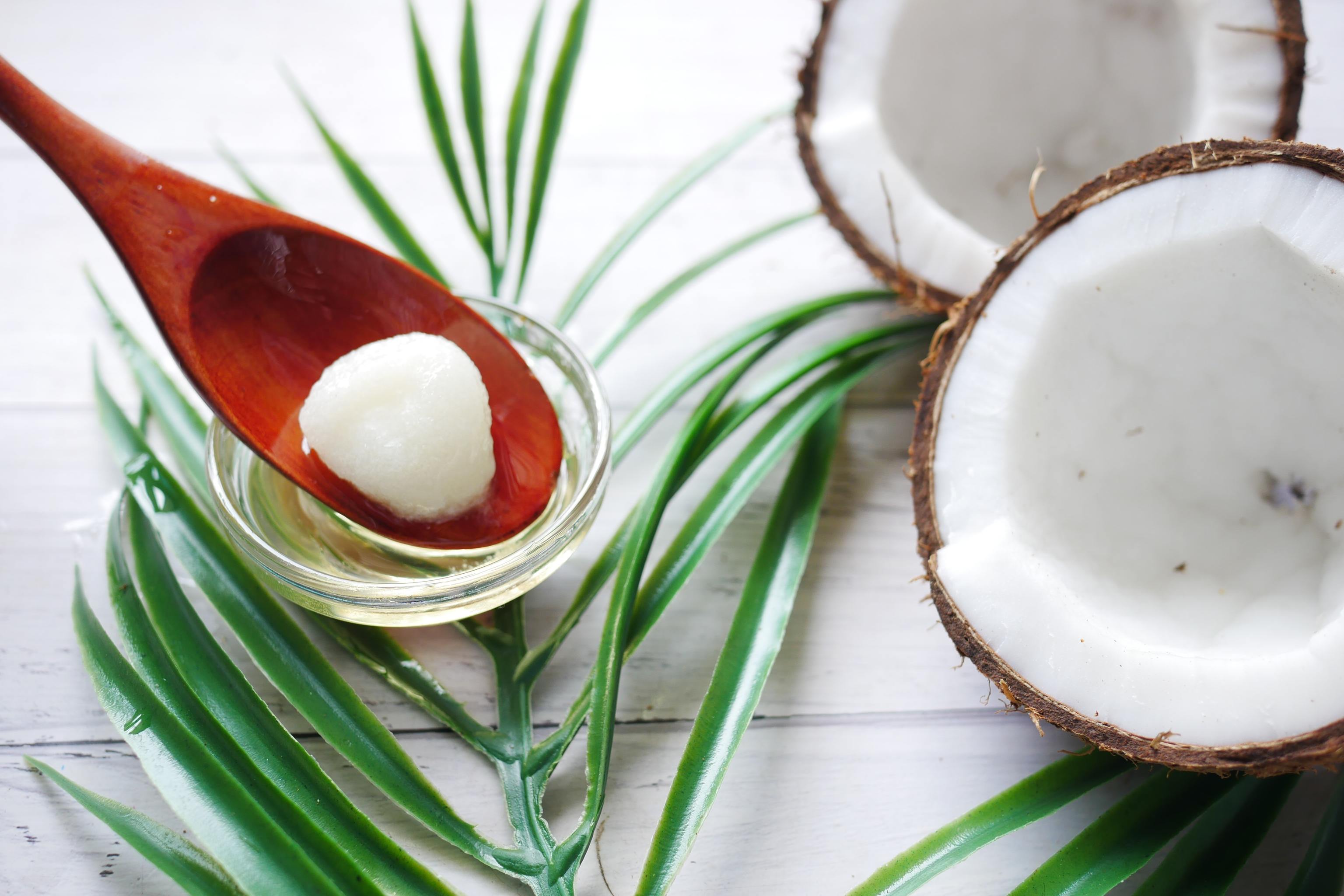 Marcar Señor directorio Aceite de coco: qué es, para qué sirve y sus beneficios para la salud y la  piel | Belleza