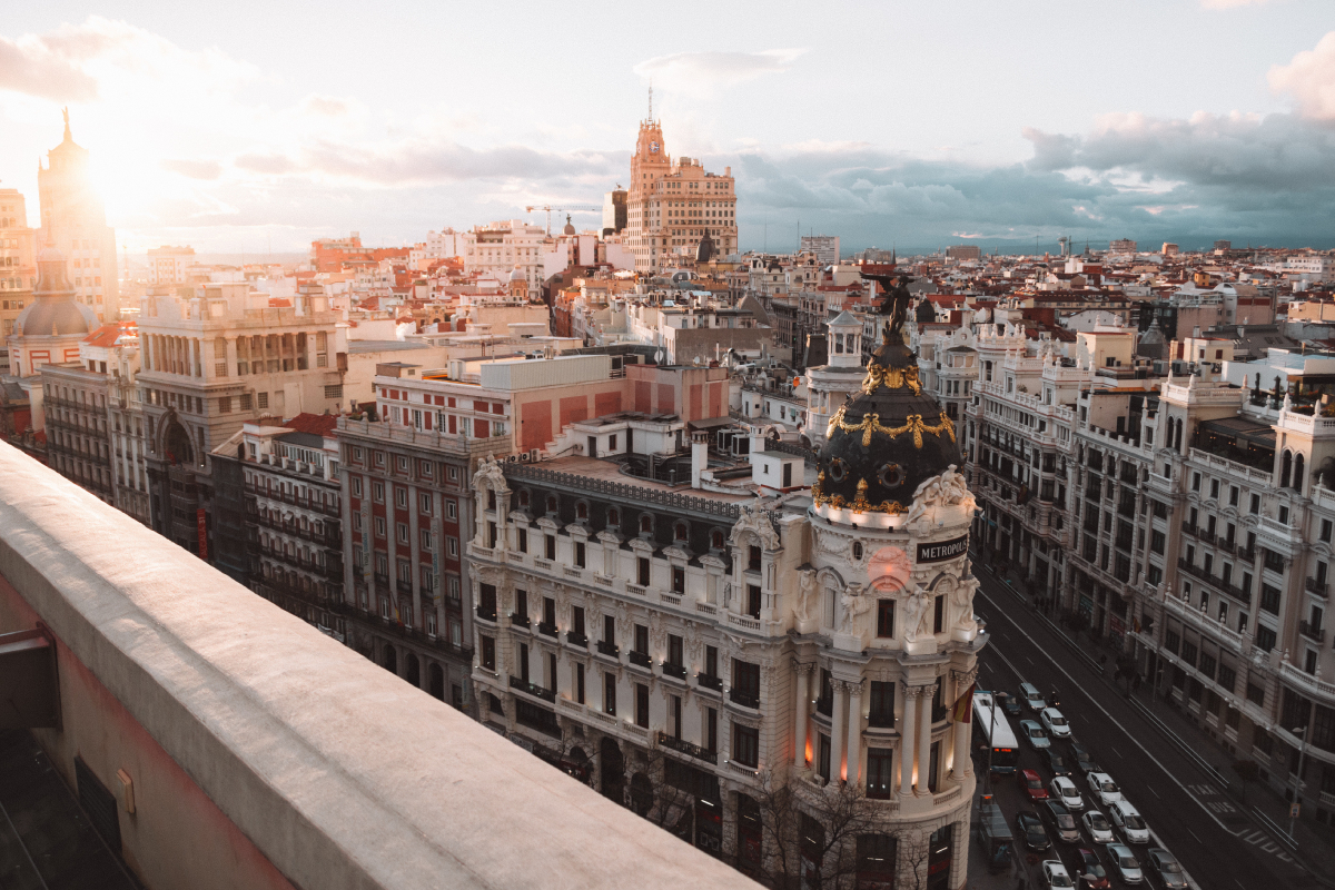 Un soltero con el sueldo medio no puede comprar una vivienda en Madrid, Barcelona o Baleares