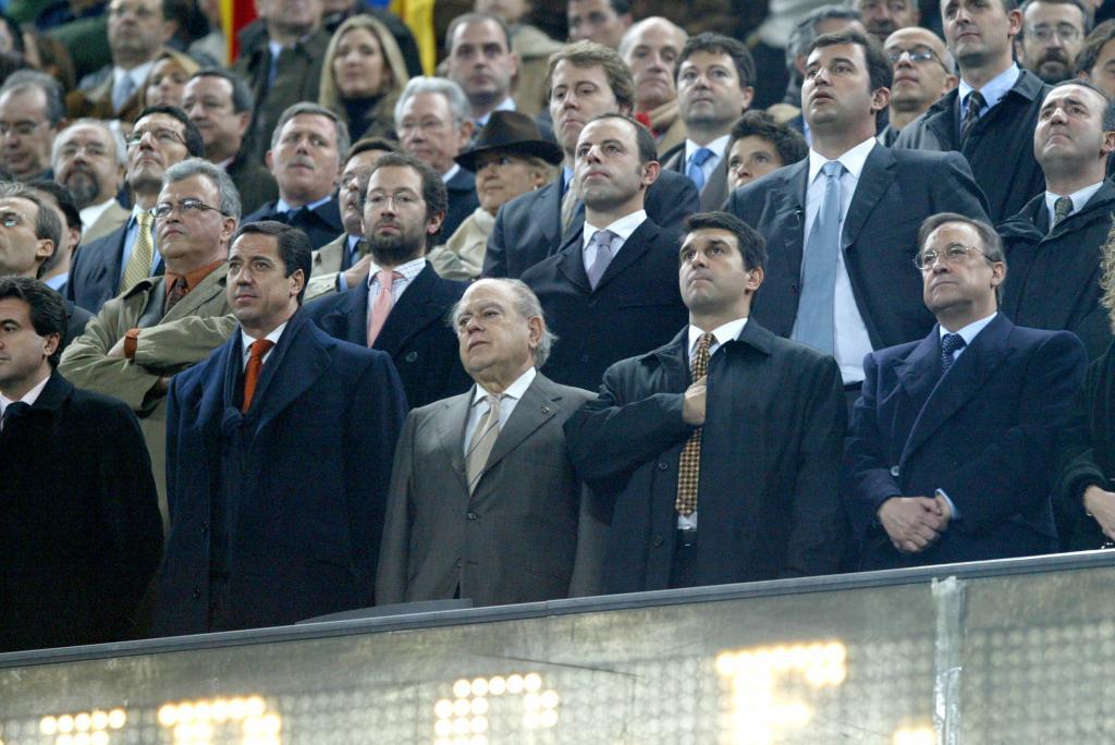 Jordi Pujol y Joan Laporta, en el palco del Camp Nou, en 2003.