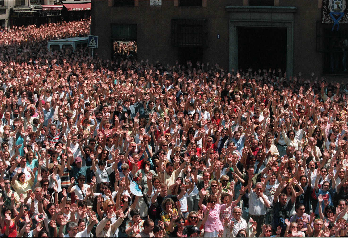 Manifestacin por la liberacin de Miguel ngel Blanco en Madrid, el 11 de lulio de 1997.