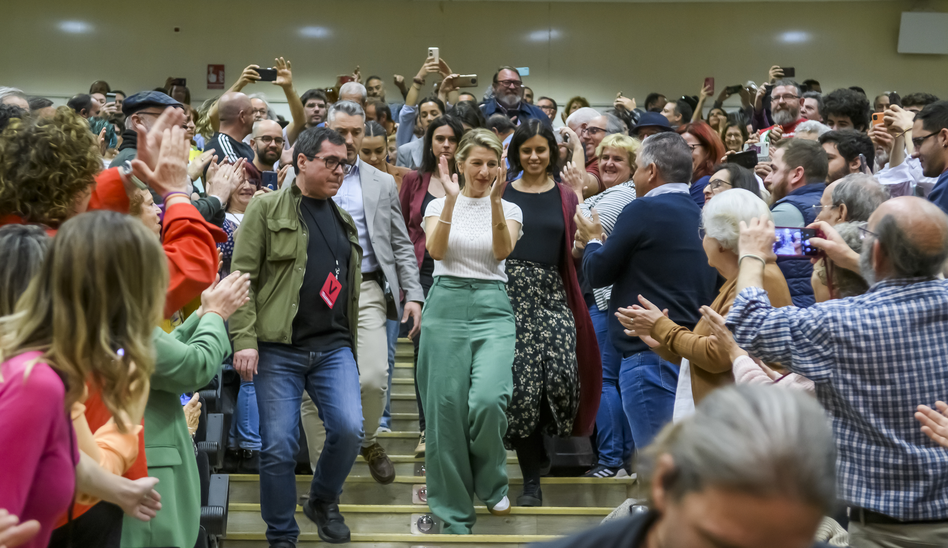 Yolanda Daz, aclamada por una auditorio abarrotado con ms de 1.000 personas en Sevilla.