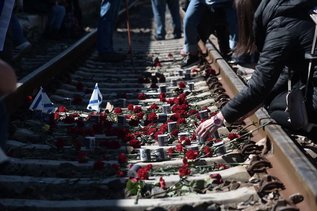 El Ejecutivo griego culpa al anterior Gobierno del accidente con 57 muertos