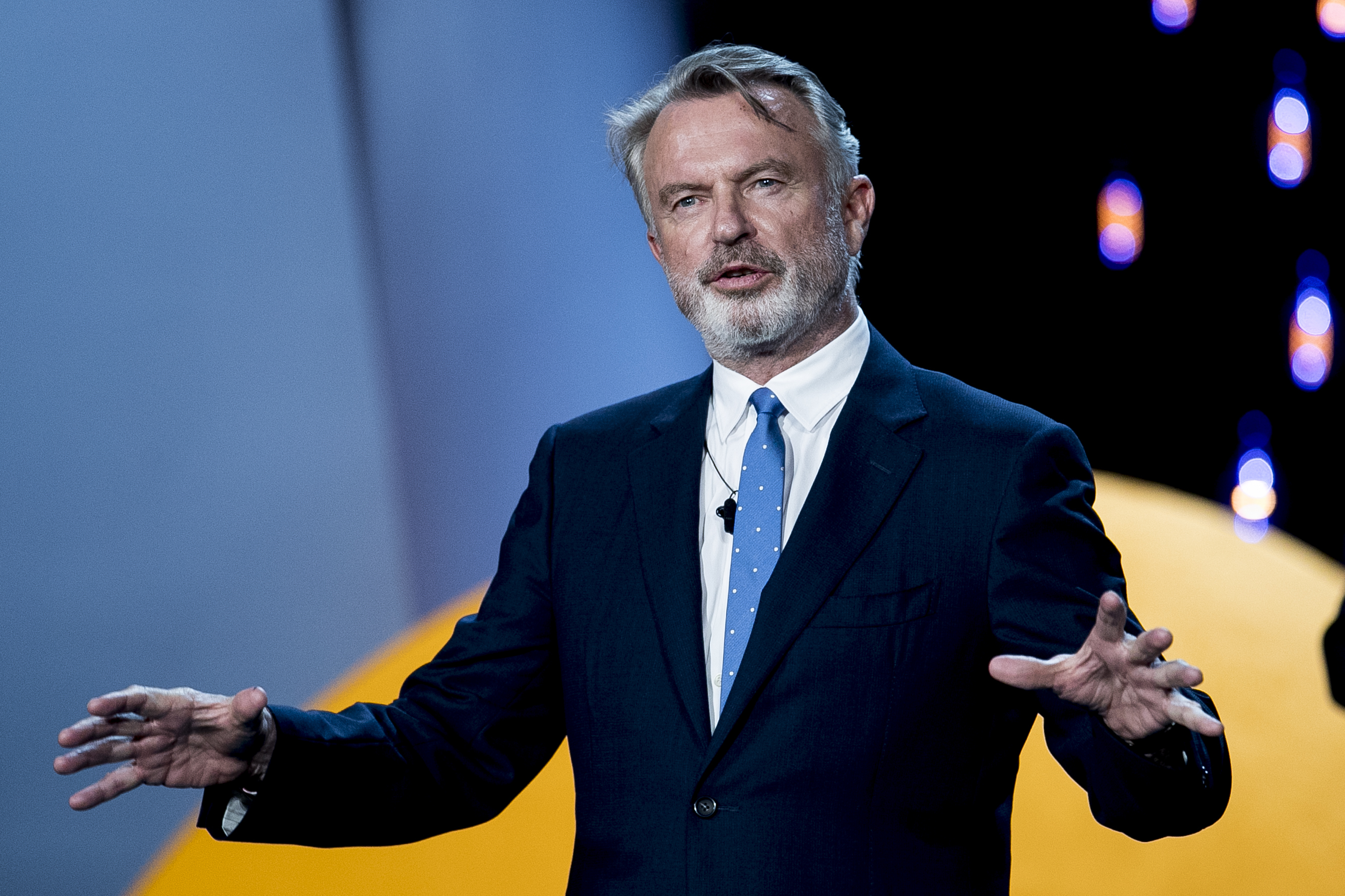 El actor Sam Neill, estrella de Parque Jurásico, anuncia que ha superado el cáncer tras cinco años de tratamiento