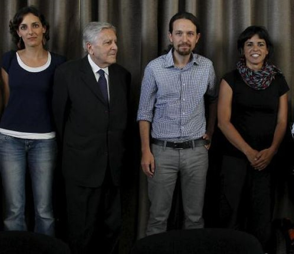 Lola Sánchez, a la izquierda, cuando salieron elegidos los eurodiputados de Podemos en 2014