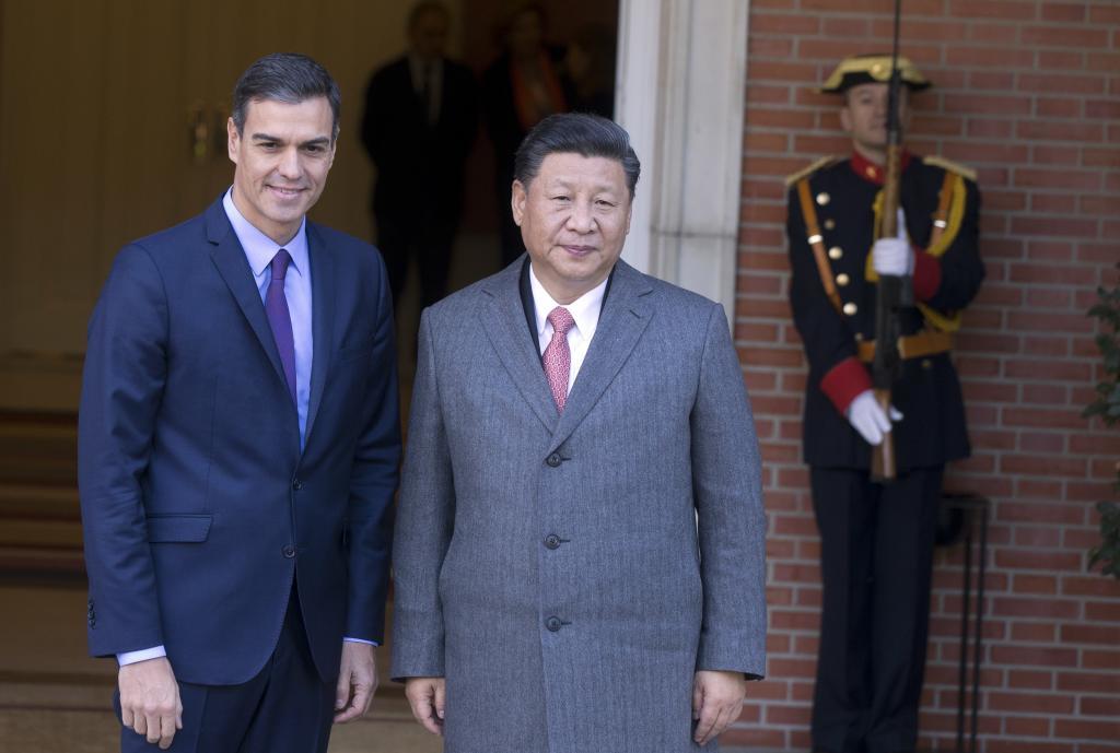 Pedro Sánchez, con Xi Jinping, en La Moncloa en noviembre de 2018.