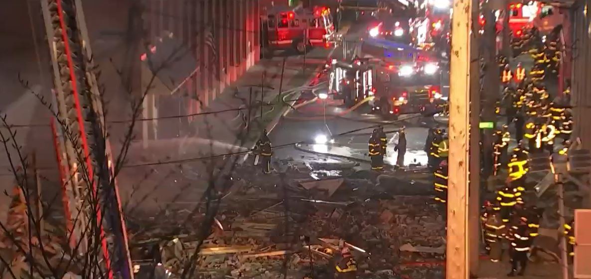 Una explosión en una fábrica de chocolate deja al menos dos muertos y nueve desaparecidos en Pensilvania