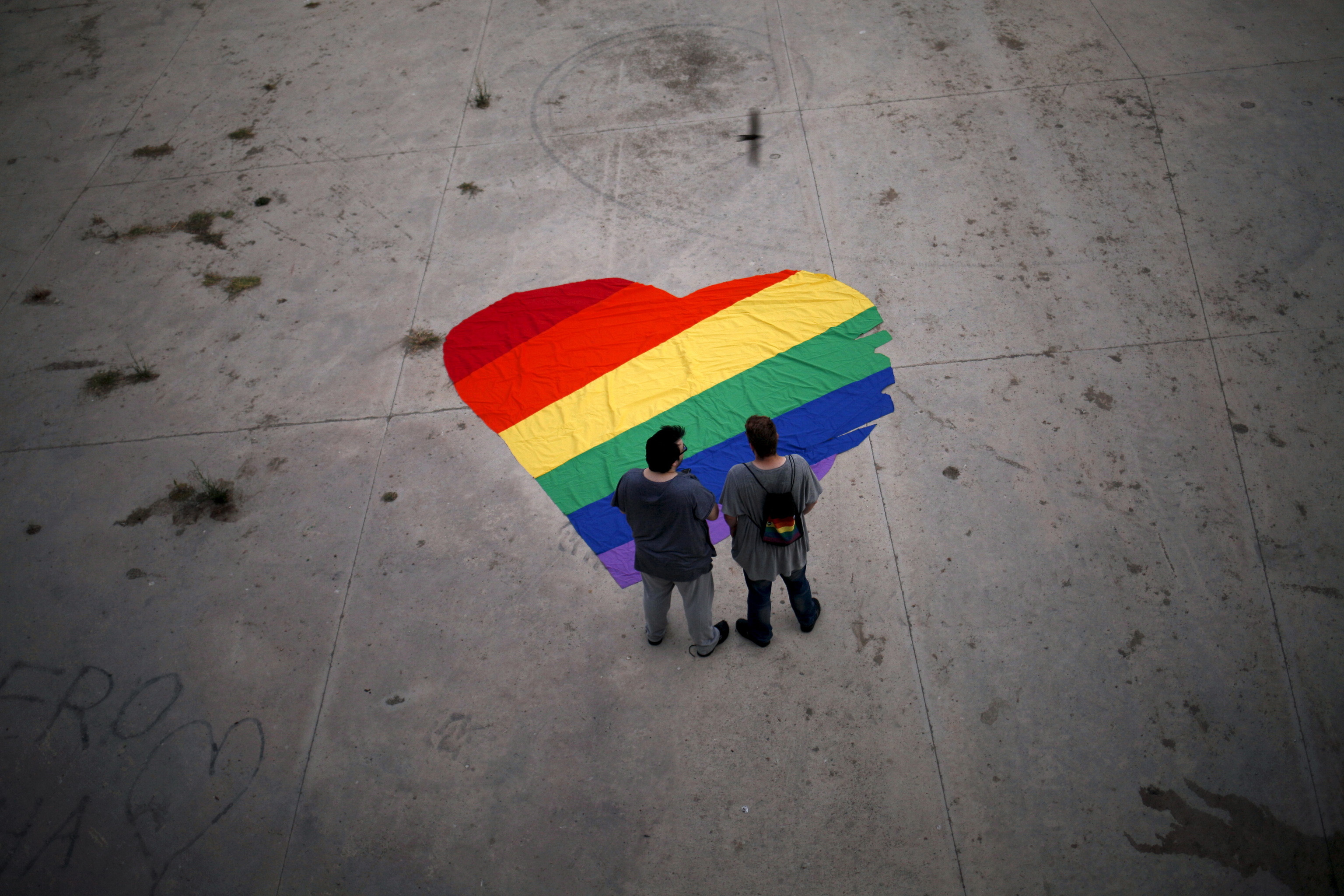 La ofensiva de Meloni contra las familias homosexuales agita a Italia