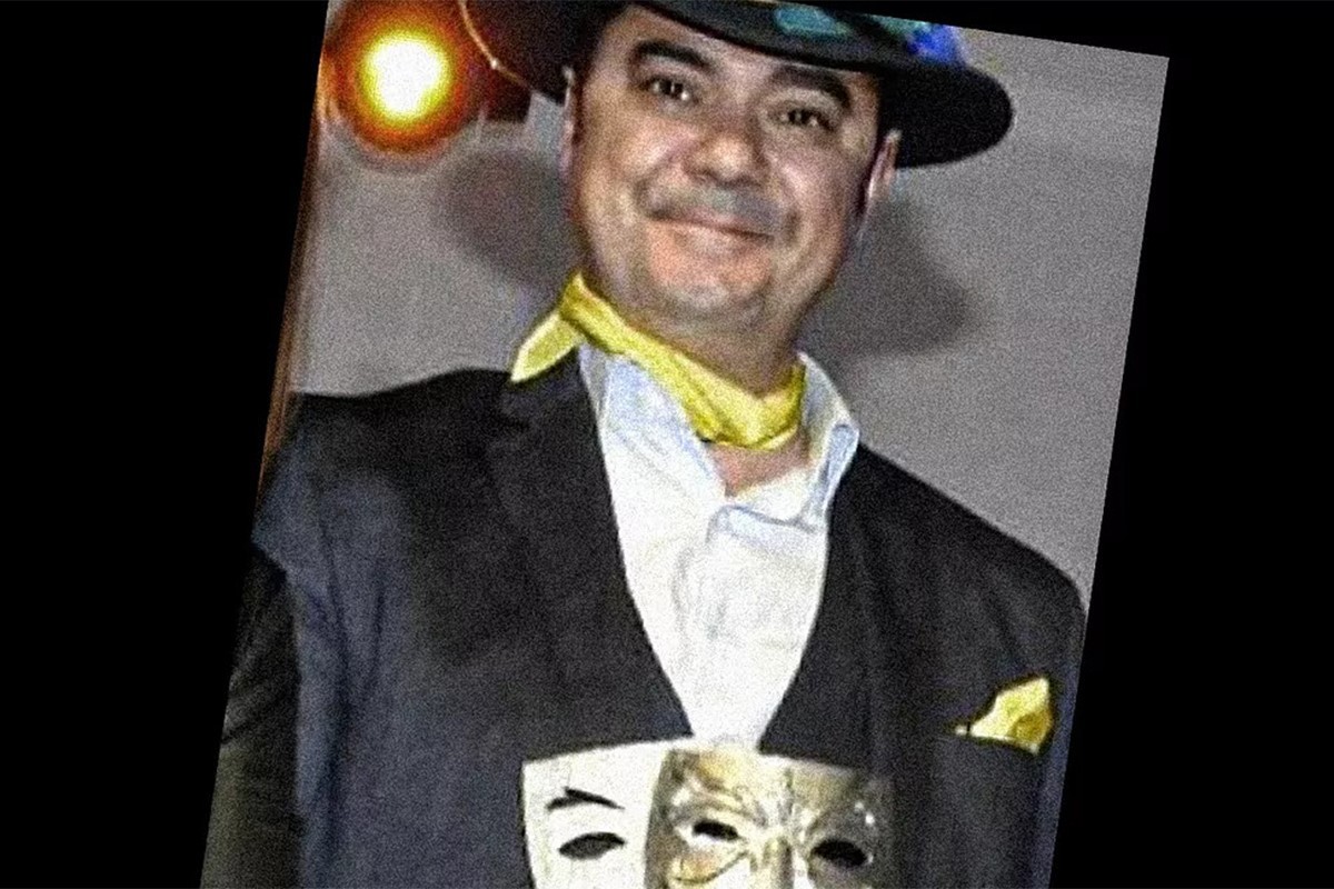 El marido de la ex directora de la Guardia Civil, apodado 'El negro' en los carnavales