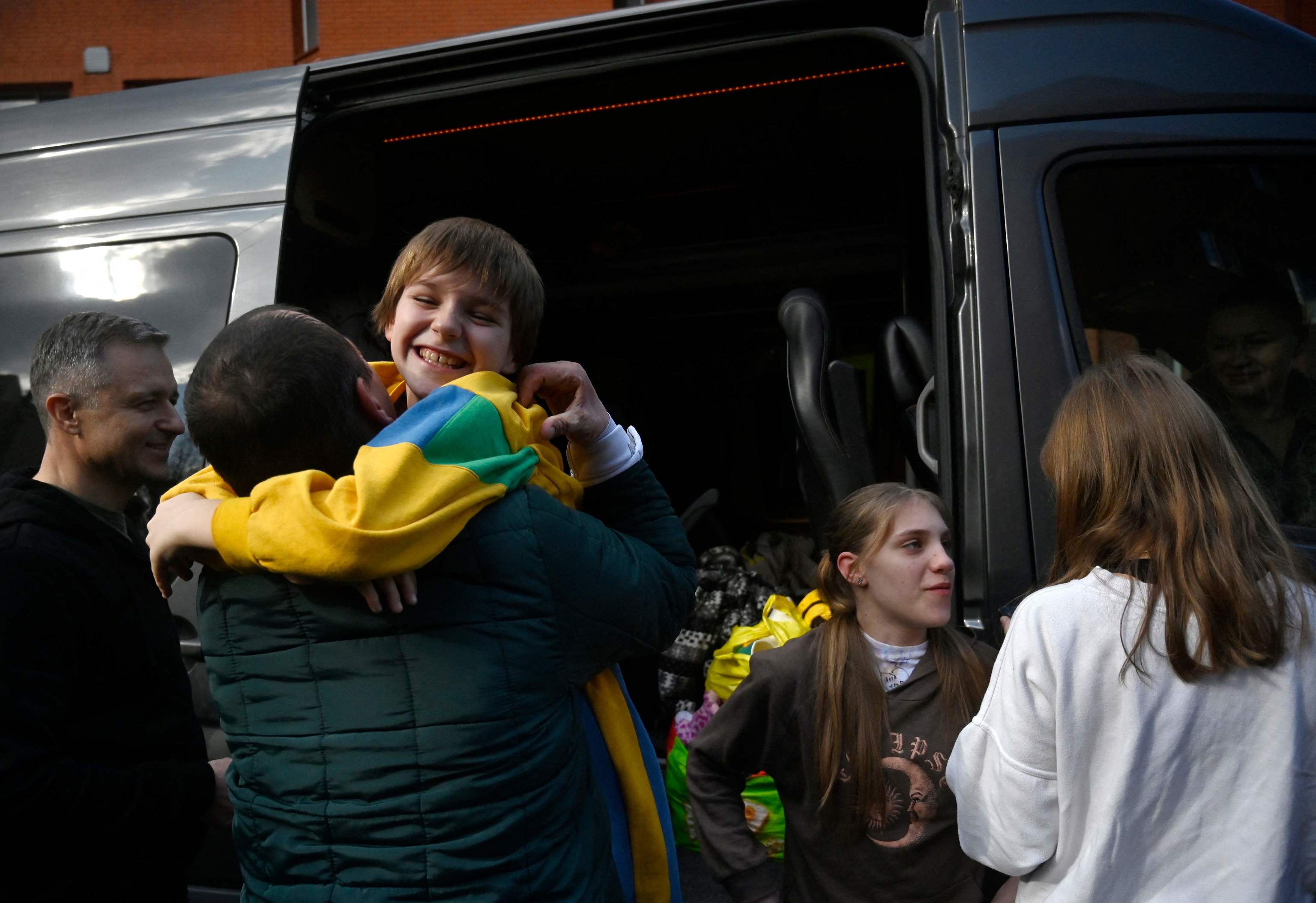 La Defensora del Menor rusa afirma que 33 niños ucranianos regresaron a casa en los últimos 14 días