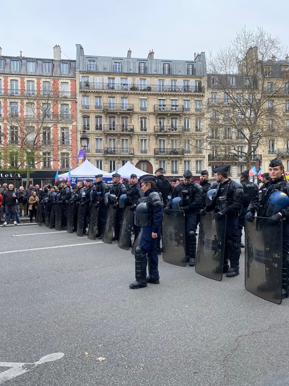 Manifestaciones en toda Francia: «Antes era por las pensiones, ahora por nuestra libertad»