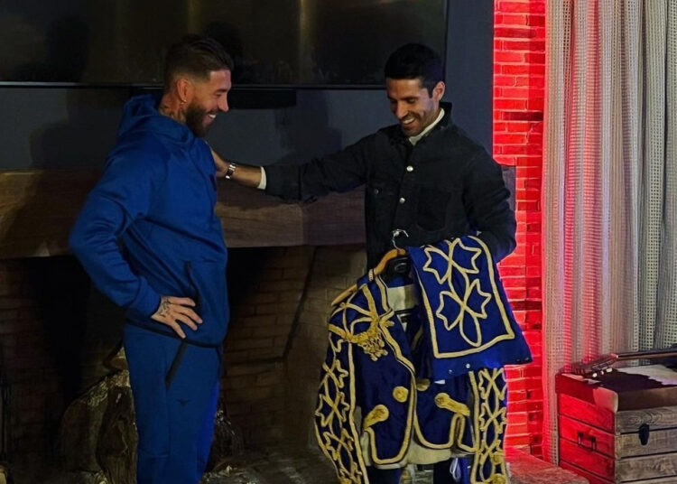 Alejandro Talavante y Sergio Ramos sellan su amistad con un vestido de luces: "Las palabras se cumplen, hermano"