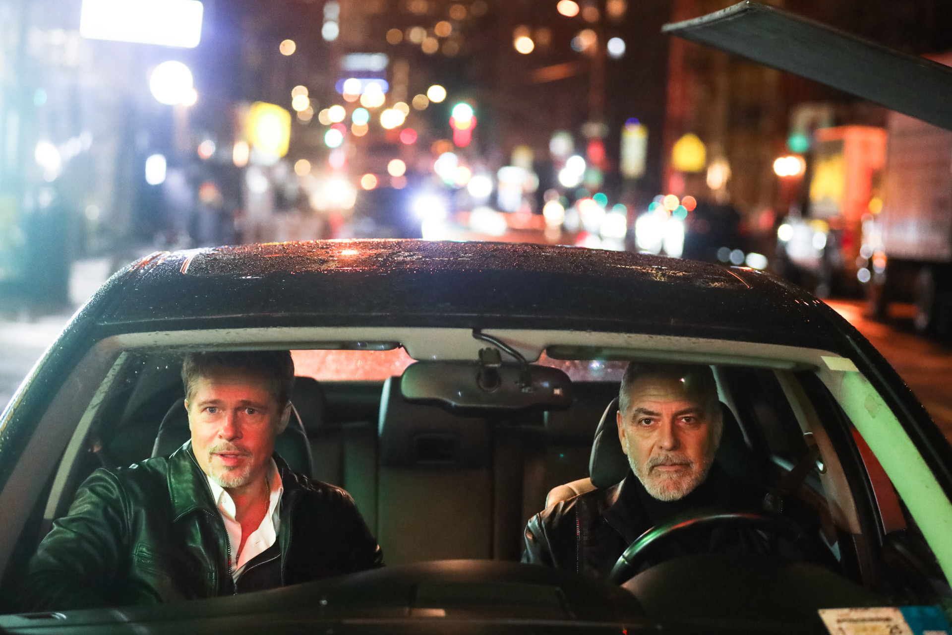 Brad Pitt y George Clooney, dos rostros célebres considerados 'maduritos interesantes'.