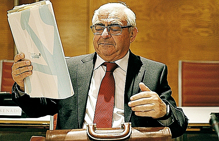 El ex tesorero socialista, Pepe Catalua, en el Senado.