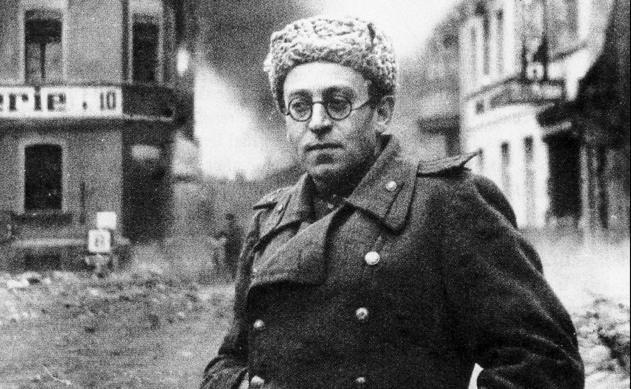 Vasili Grossman, en las calles de Stalingrado.
