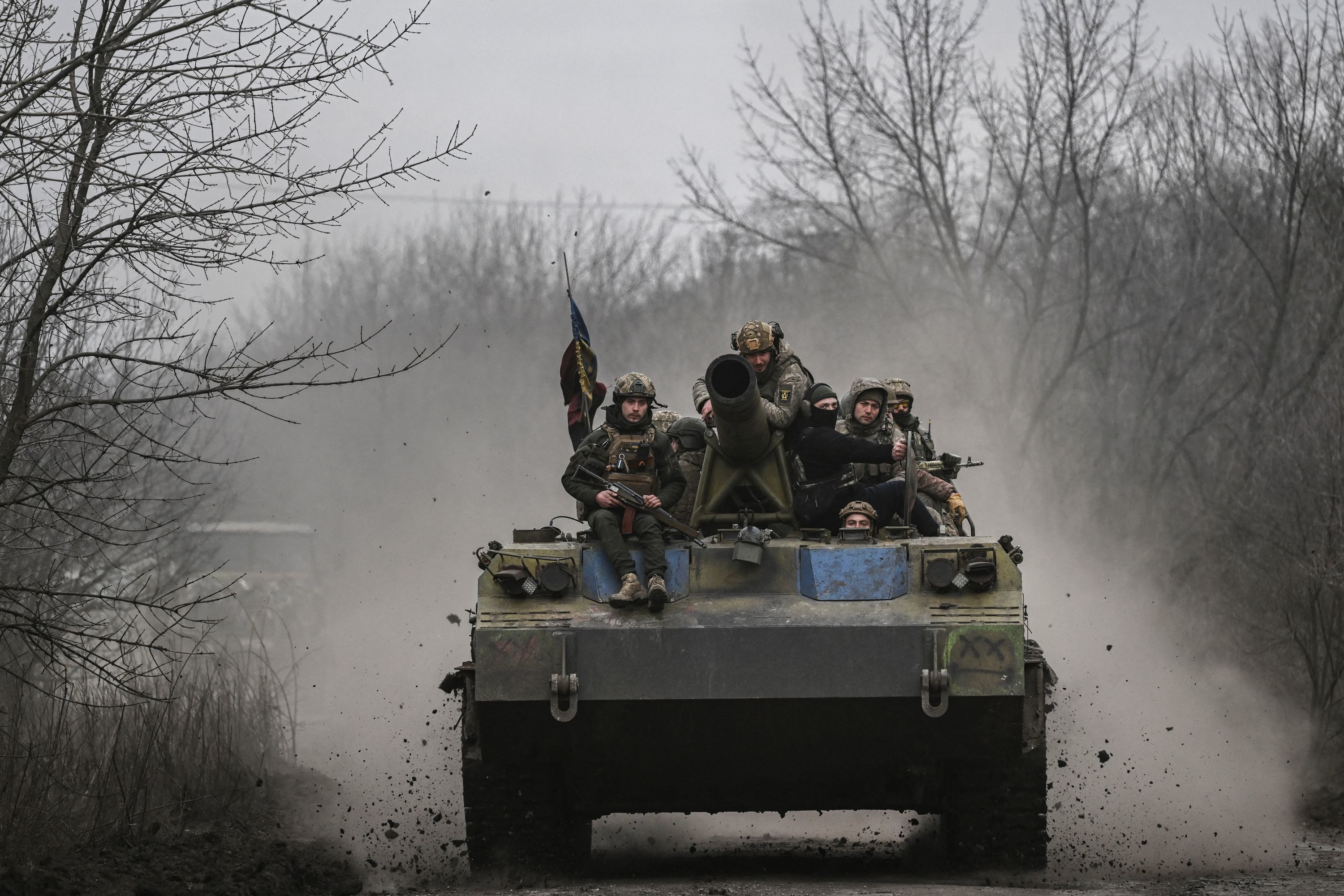 Un tanque ucraniano cerca de Bajmut.